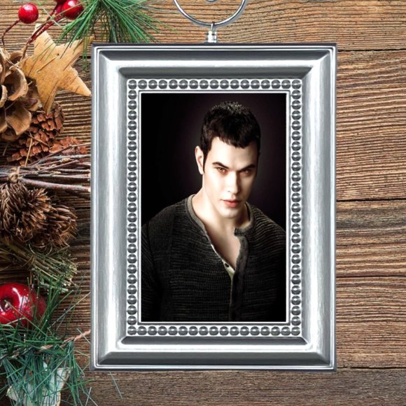 Twilight Emmett Cullen Christmas Tree Ornament‎ - Picture 1 of 3